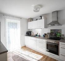 Großzügige, helle 4-Zimmer-Wohnung mit 2Carports - Krauchenwies