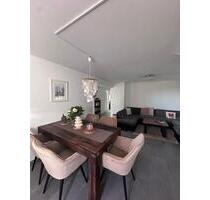 Ideal geschnittene 3-Zimmer-Wohnung mit Einbauküche & Garage in E - Esslingen am Neckar Hegensberg