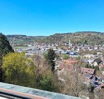 Schöne, zentrumsnahe 2,5 Zimmer-Wohnung mit toller Aussicht in Tü - Tübingen
