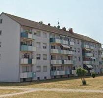 3-Zimmer-Wohnung In Biebesheim - 1.050,00 EUR Kaltmiete, ca.  75,00 m² in Stockstadt am Rhein (PLZ: 64589)