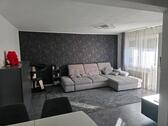 Foto - renovierte 3 Zimmer Wohnung - 245.000,00&nbsp;EUR Kaufpreis, ca.&nbsp; 82,00&nbsp;m&sup2;