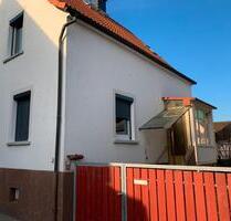 Modernisiertes Einfamilienhaus mit Garten, Terrasse & Garage - Altenstadt