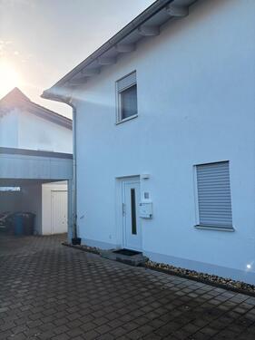 Foto - Moderne Doppelhaushälfte - 1.490,00&nbsp;EUR Kaltmiete, ca.&nbsp; 140,00&nbsp;m&sup2;