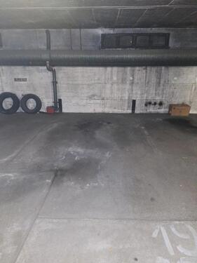 Foto - PKW Stellplatz - 90,00 EUR Miete,