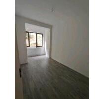 Helle 3-Zimmer-Erdgeschosswohnung mit Balkon in Bad Kissingen - Bad Neustadt an der Saale