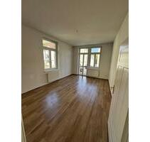 Schönes WG-ZIMMER in TOP LAGE mit EIGENEM BALKON - Würzburg Sanderau