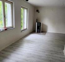 3 Zimmer Wohnung NEU RENOVIERT IN LENNINGEN - Kirchheim unter Teck 3 Zimmer Wohnung NEU RENOVIERT IN LENNINGEN - Kirchheim unter Teck