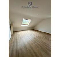 Renovierte 4 ZKB-Dachgeschosswohnung in zentraler Lage Rastpfuhl - Saarbrücken Malstatt