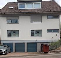 Großzügige 4 Zimmer-Wohnung in Solingen mit Garage und Stellplatz