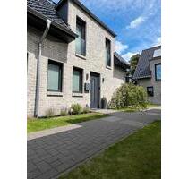 !!!PROVISIONSFREI!!! Moderne DHH in Oldenburg inkl. Einbaumöbel