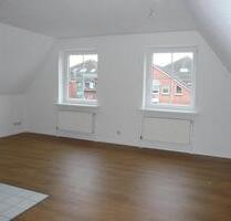 **GEMÜTLICHE 2,5 Zimmer Whg mitten im Herzen Husums**