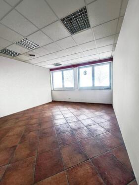 Foto - 2-Raum-Büro 38 qm in attraktivem Gewerbeumfeld – prov.frei