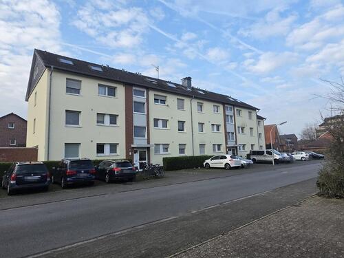 Foto - Geräumige 2-Zimmer-Wohnung mit Balkon und moderner Einbauküche