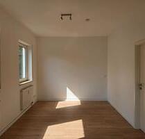 Stilvoll sanierte 2-Zi-Wohnung in gepflegtem MFH in Gelnhausen