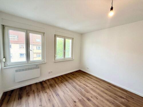 Foto - Ideal geeignet für 2-er WG! Freie & helle 2-Zimmer-Wohnung im 2.OG in nettem MFH direkt an der TH in Nürnberg Wöhrd