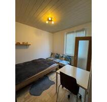 teilmöblierte 1-Zimmer-Wohnung in Coburg