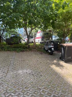 Foto - Stellplatz mit Tor in Kreuzberg