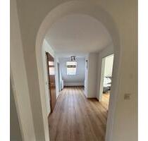 3-Zimmer-DG-Wohnung | 2 Balkone | 1 Stellplatz | 74196 Neuenstadt - Heilbronn