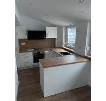 Neuwertige 2 Zimmer Wohnung mit hochwertiger Küche in Top Lage - Albstadt