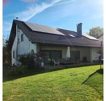 Großzügiges, freistehendes Ein-Zweifamilienhaus mit ELW - Mainhardt