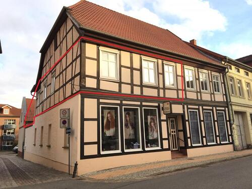 Foto - 2,5 - 3 Zimmer Wohnung im 1. OG mit Terrasse, teilweise möbliert