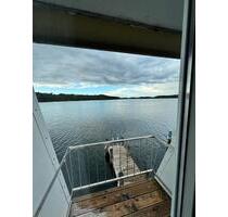 Bootshaus in Schwerin: Boot und Seeblick, 2 Schlafzimmer, 1 Küche