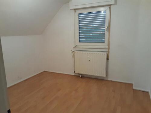 Foto - Dachgeschoßwohnung - 330,00&nbsp;EUR Kaltmiete, ca.&nbsp; 36,00&nbsp;m&sup2;