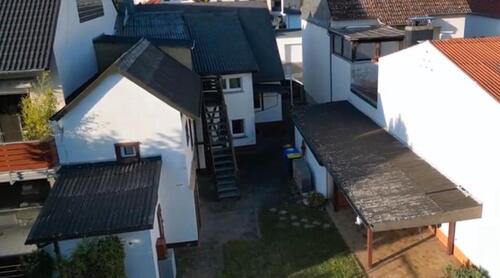 Foto - Familienfreundliches, vielseitig nutzbares Ein-Zweifamilienhaus