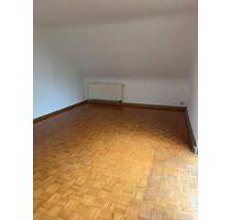 3 ZKB Balkon DG zentral gelegen - Saarbrücken Eschberg