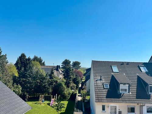 Foto - Moderne 3 Zimmerwohnung mit Aufzug, Tiefgarage und Balkon