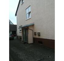 Zentrale und ruhige 3 Zimmer Wohnung in Grossostheim - Großostheim