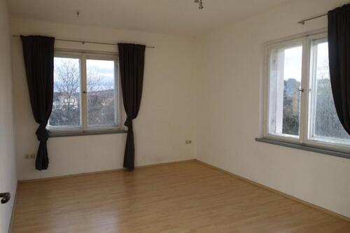 Foto - Studenten WG 4-Raum WE Kamin Wohnküche 2 Bäder, Altbauwohnung