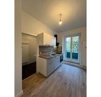 EXLUSIVE SANIERTE 2-ZIMMER-WOHNUNG - EBK, Balkon & traumhafter Schnitt - Chemnitz Bernsdorf