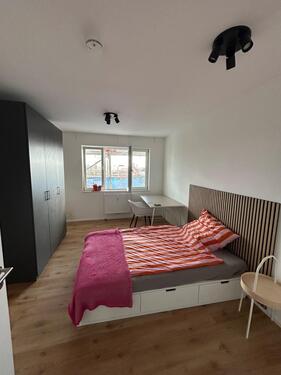 Foto - Helles WG Zimmer in Frauen WG ab Sofort