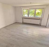 3 Zimmerwohnung mit neuer Küche, Balkon und Garage in Klingenberg - Heilbronn Horkheim 3 Zimmerwohnung mit neuer Küche, Balkon und Garage in Klingenberg - Heilbronn Horkheim