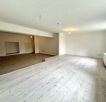 Stilvolle 2,5-Zimmer-Wohnung – frisch renoviert & sofort bezugsfrei! - Duisburg Mittelmeiderich