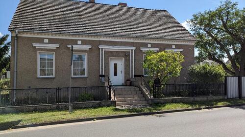 Foto - Einfamilienhaus mit Garten - 150.000,00 EUR Kaufpreis,