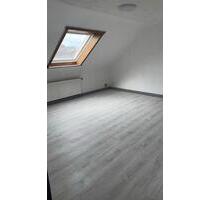 4-Zimmer-Küche-Bad-Wohnung im Dachgeschoss - Neunkirchen