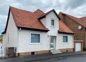 Foto - Einfamilienhaus mit großem Grundstück, Garage und Vollkeller
