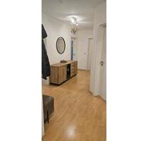 Nachmieter ab 02.2026 - 1.200,00&nbsp;EUR Kaltmiete, ca.&nbsp; 88,00&nbsp;m&sup2; in Tegernheim (PLZ: 93105)