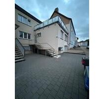 Wohnung EG zu vermieten - 720,00&nbsp;EUR Kaltmiete, ca.&nbsp; 80,00&nbsp;m&sup2; in Saarbrücken (PLZ: 66128) West