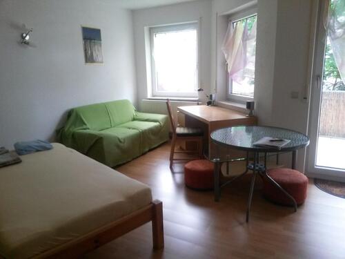 Foto - Möblierte 1-Zimmerwohnung in Sandhausen mit großem Balkon, ruhig