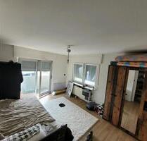 Wg in steinbach . Bett und Schrank gegen Aufpreis . - Bad Nauheim