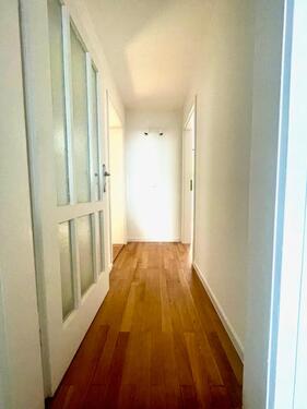 Foto - Vermietet & Renditestark: 3-Zimmer-WG mit Loggia