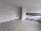 Foto - Kernsanierte 2-Zimmer-Wohnung - 525,00&nbsp;EUR Kaltmiete, ca.&nbsp; 40,08&nbsp;m&sup2;