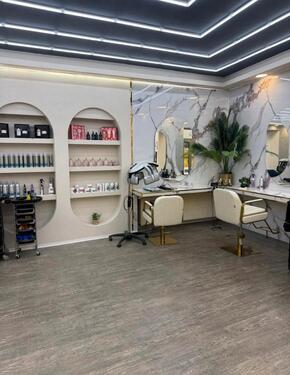 Foto - Frauenfriseursalon abzugeben - 20.000,00&nbsp;EUR Kaufpreis, ca.&nbsp; 65,00&nbsp;m&sup2;