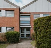 Mölln: Hier beginnt dein Neustart ‒ 2-Zimmer-Wohnung mit Balkon, neuer Küche & perfekter Anbindung - Dorf Mecklenburg