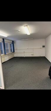 Foto - Büroraum in Leverkusen - 2.000,00&nbsp;EUR Kaltmiete, ca.&nbsp; 170,00&nbsp;m&sup2;