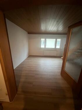 Foto - Schöne 5 Zimmer Wohnung auf 2 Etagen in Bischofsheim