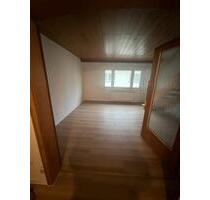 Schöne 5 Zimmer Wohnung auf 2 Etagen in Bischofsheim - Ginsheim-Gustavsburg